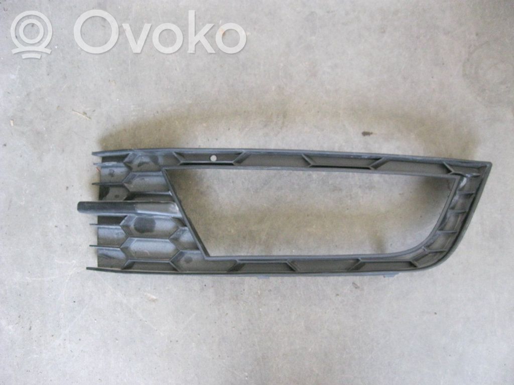 Skoda Octavia Mk3 (5E) Kratka dolna zderzaka przedniego 