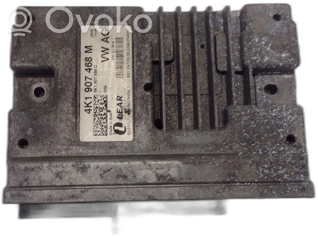 Audi Q7 4M Tow bar relay 