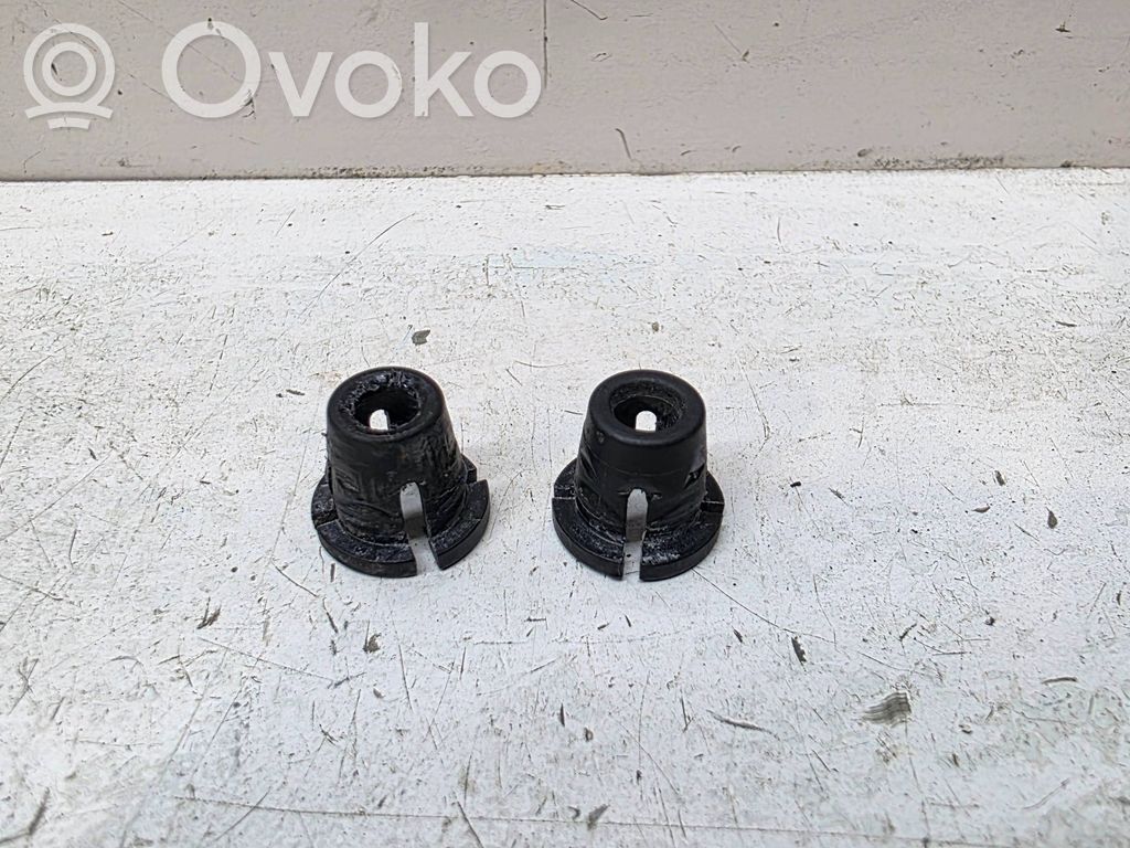 Distronic sensor bracket   4M0907323,4M0907435