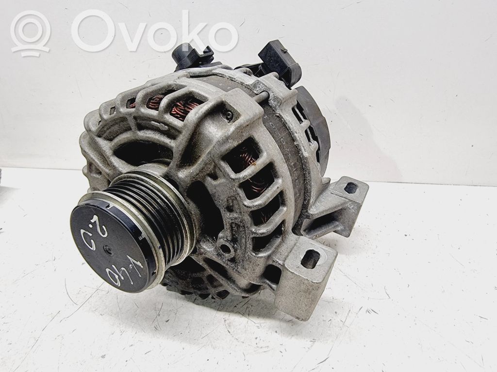 Volvo V40 Ģenerators 