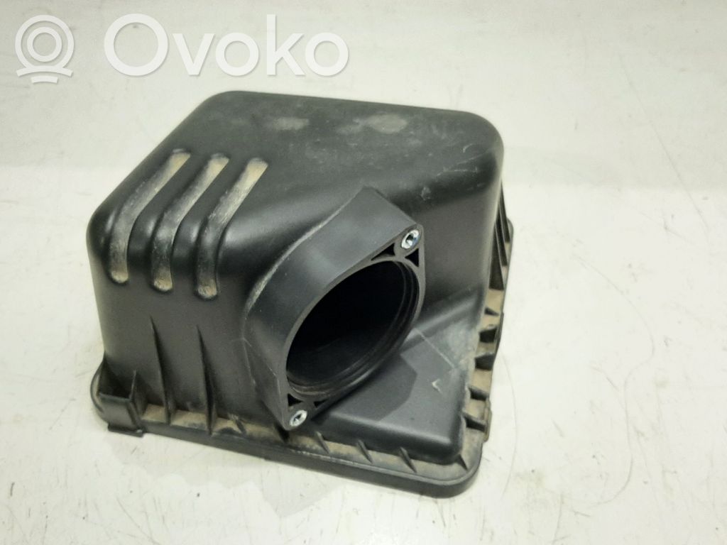 Hyundai i30 Air filter box cover 