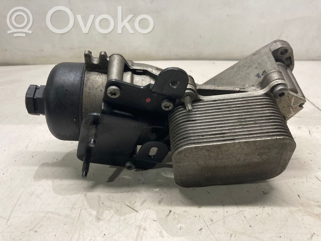 Volvo V40 Engine oil radiator 