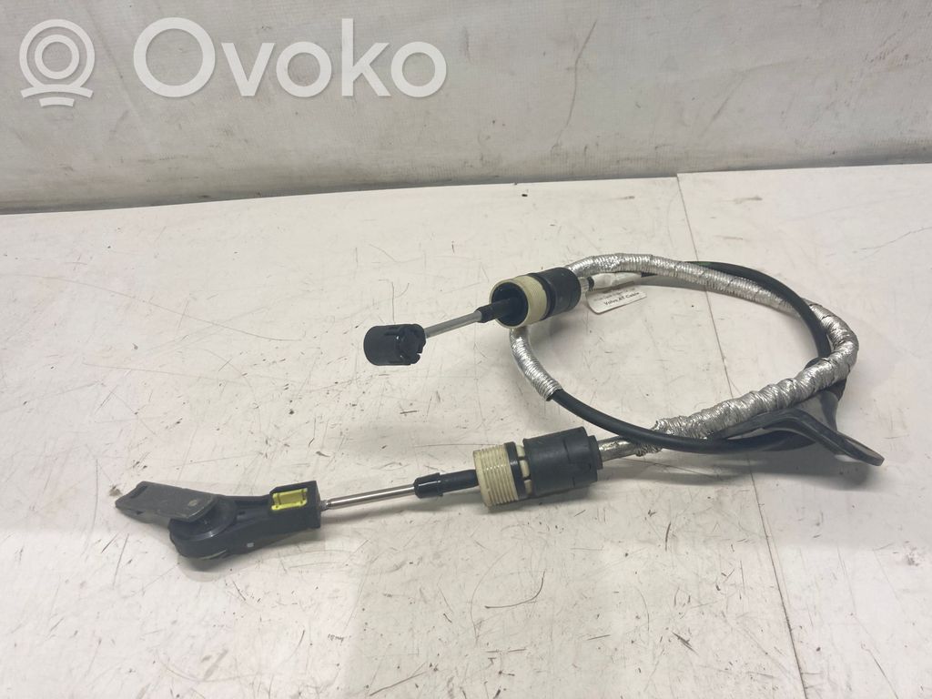 Volvo V40 Gear shift cable linkage 