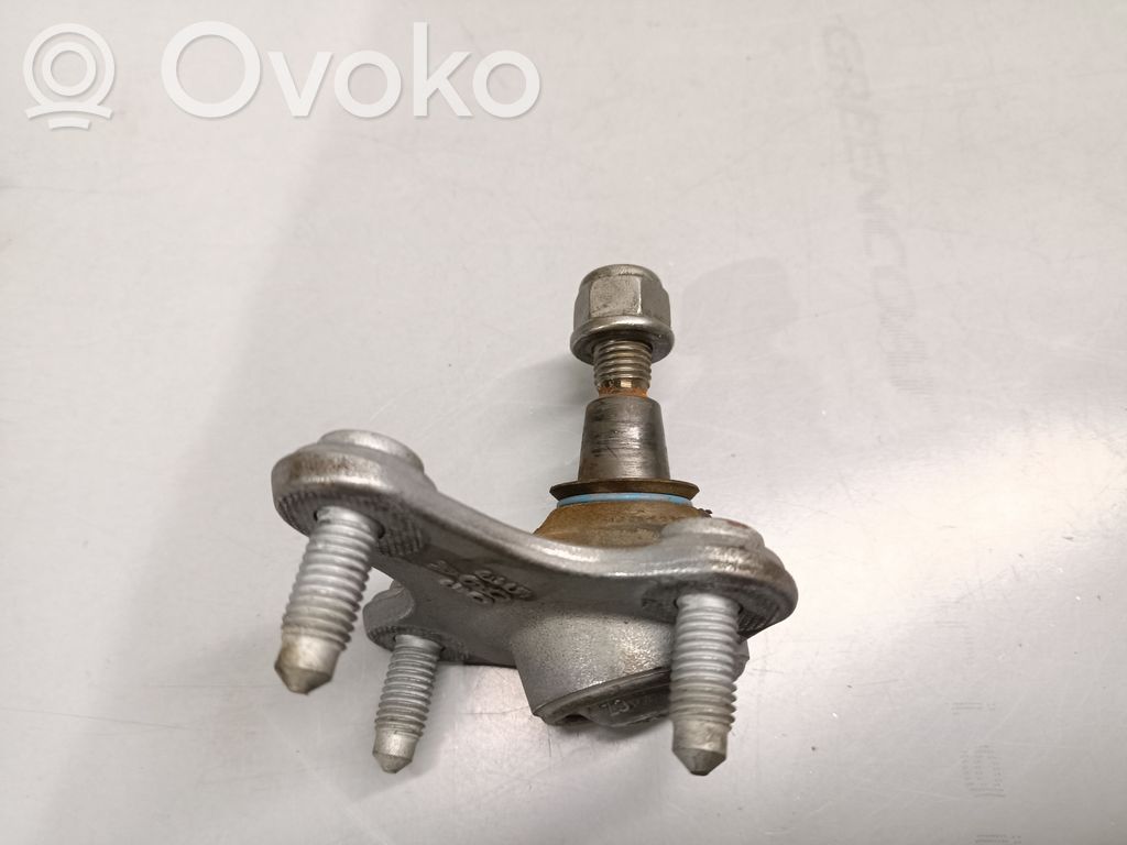 Skoda Kamiq Šarnyras 