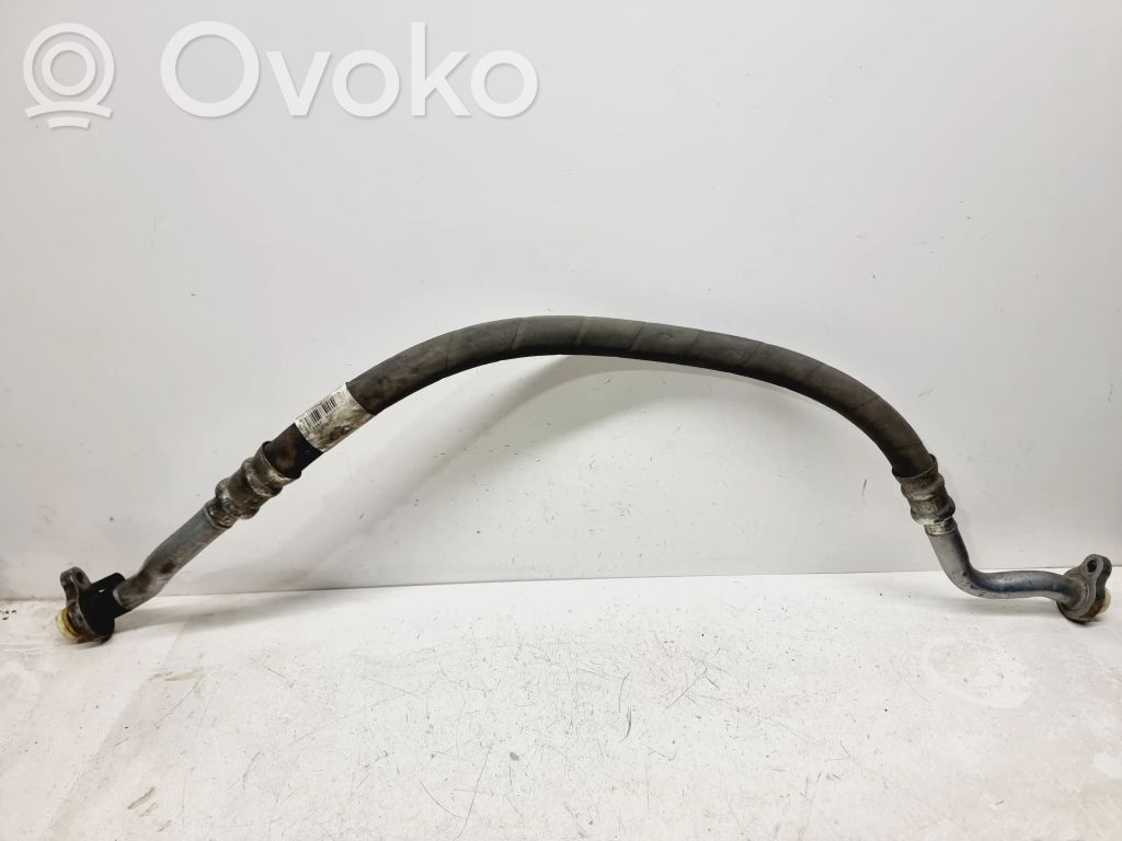 Volvo XC60 Ilmastointilaitteen putki (A/C) 