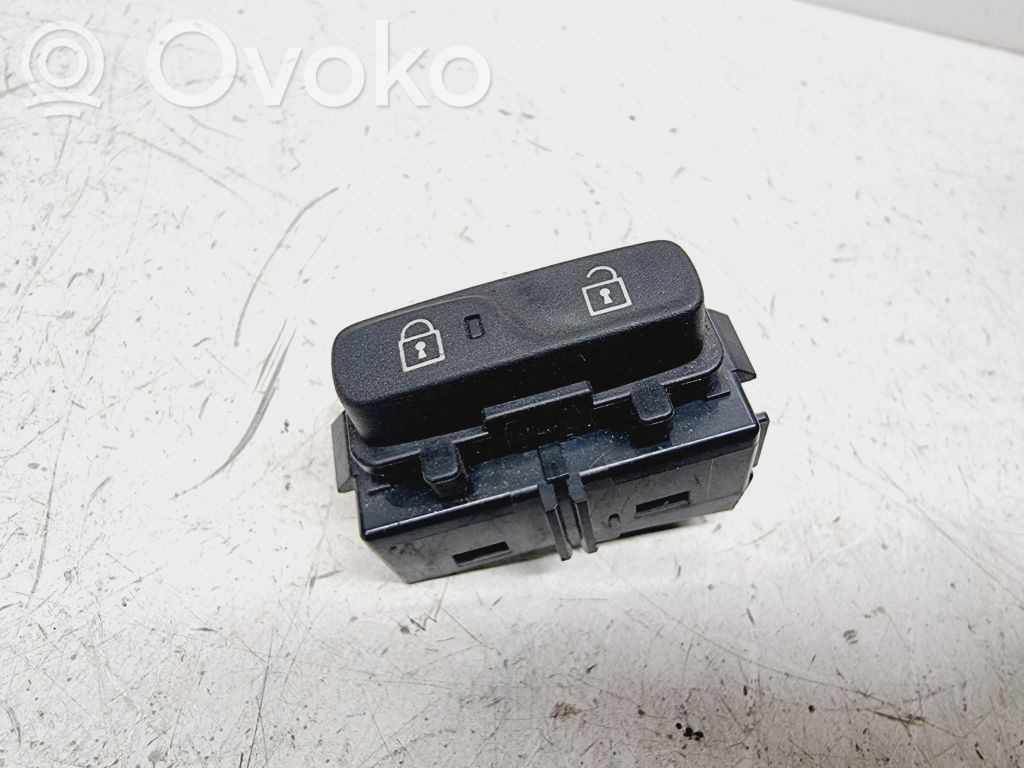 Volvo V40 Central locking switch button 