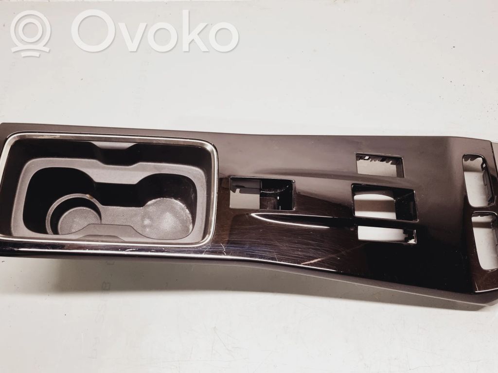 Opel Mokka B Keskikonsoli 