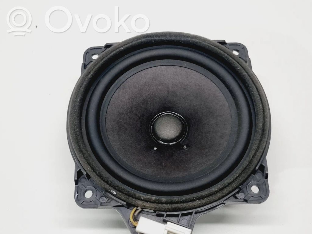 Altavoz de la puerta trasera   96330C5000