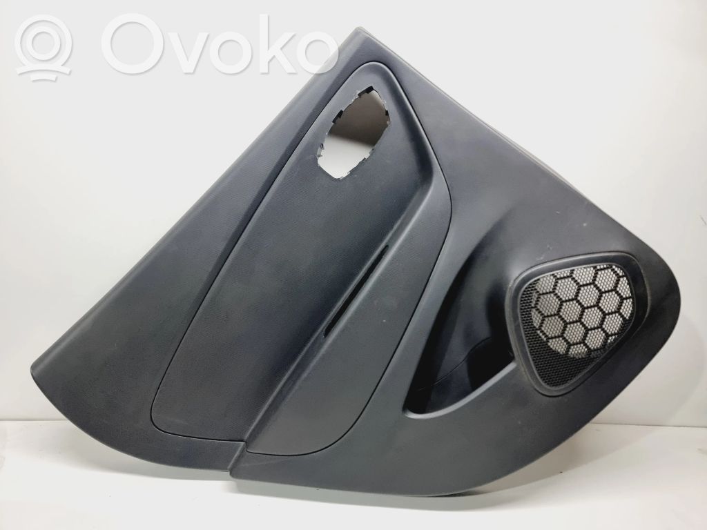 Renault Captur Takaoven verhoilu 