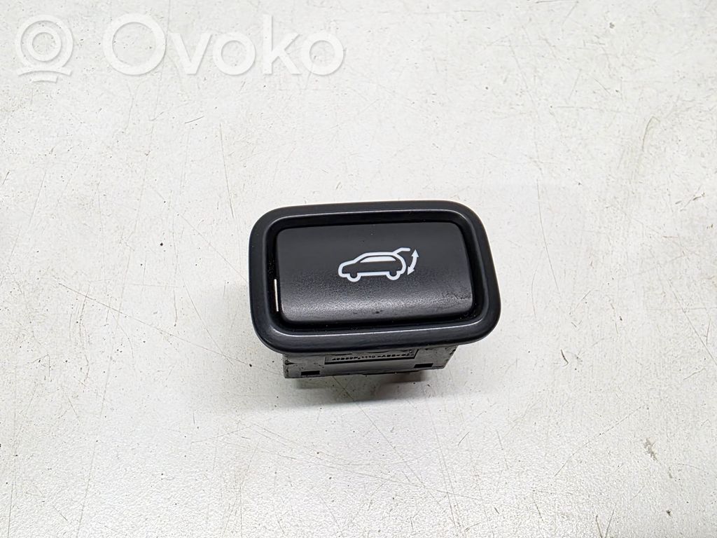 Hyundai Tucson TL Tailgate opening switch 