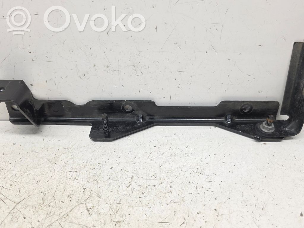 Engine mounting bracket   673307848R,320931442R
