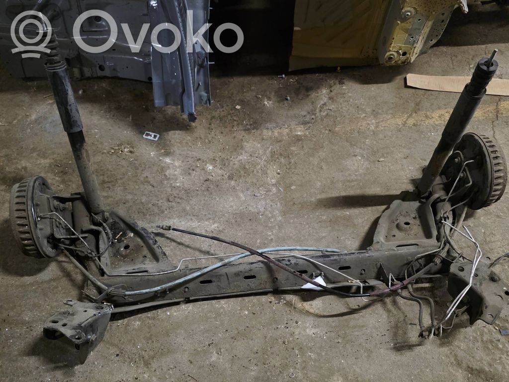 Renault Captur Balka bampera 
