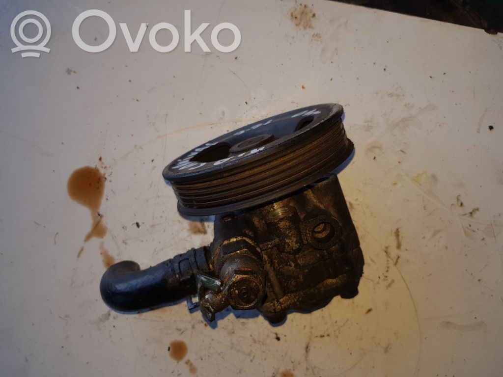 Ohjaustehostimen pumppu