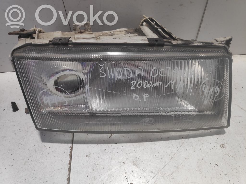 Skoda Octavia Mk1 (1U) Headlight/headlamp 