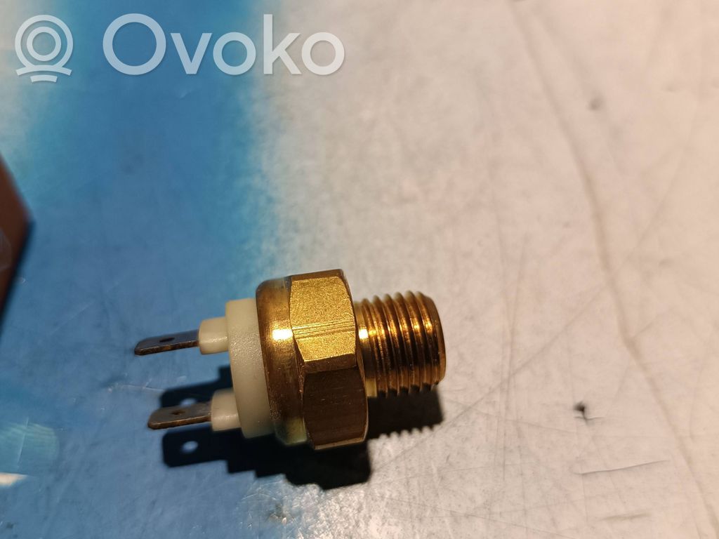 BMW 5 E28 Sensor de temperatura del refrigerante 