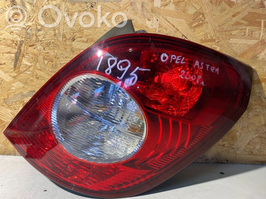 Opel Astra H Rear/tail lights 