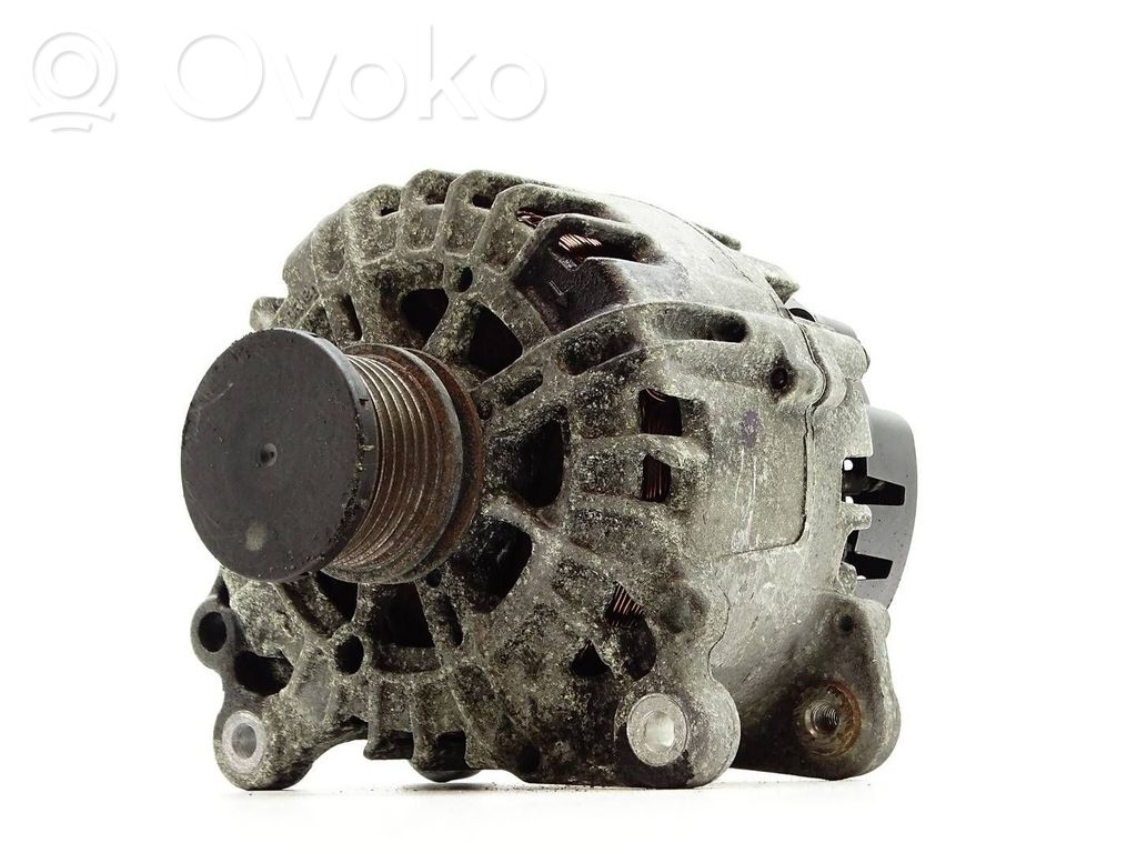 Audi A4 S4 B8 8K Ģenerators 