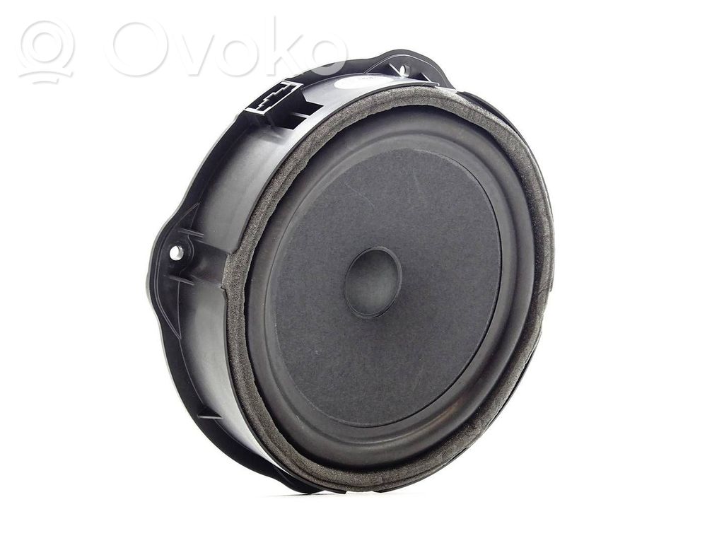 Audi Q3 F3 Front door speaker 