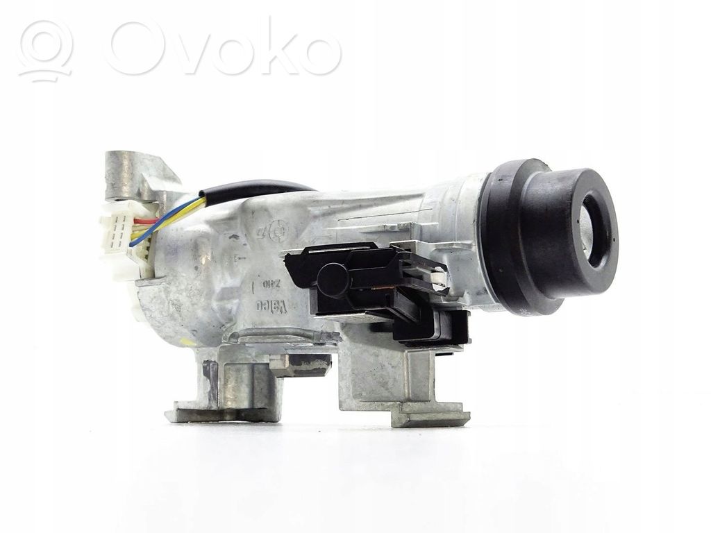 Audi A4 S4 B7 8E 8H Užvedimo spynelė 