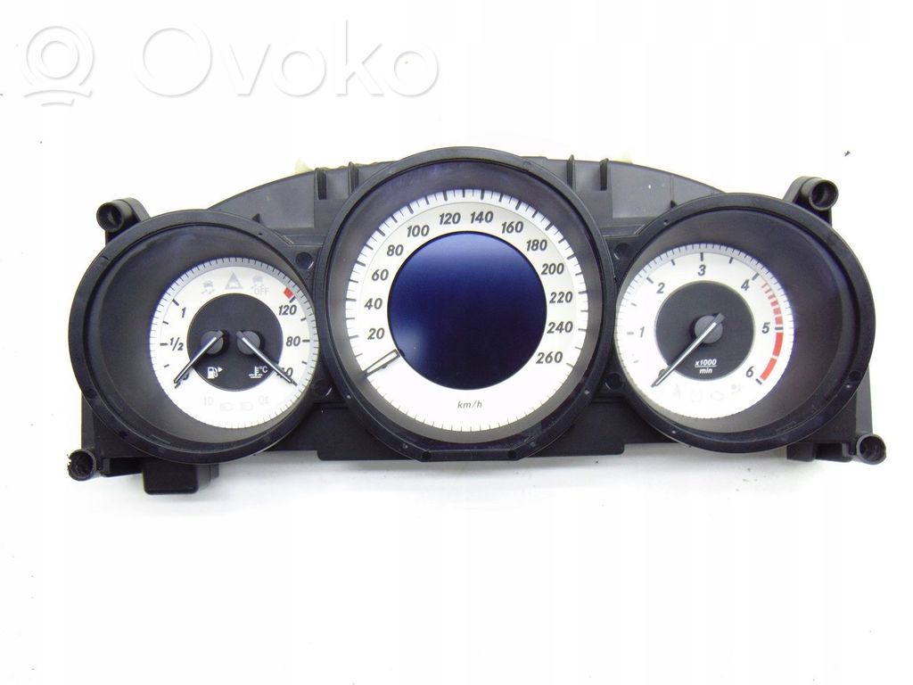 Compteur de vitesse tableau de bord   A2189006601