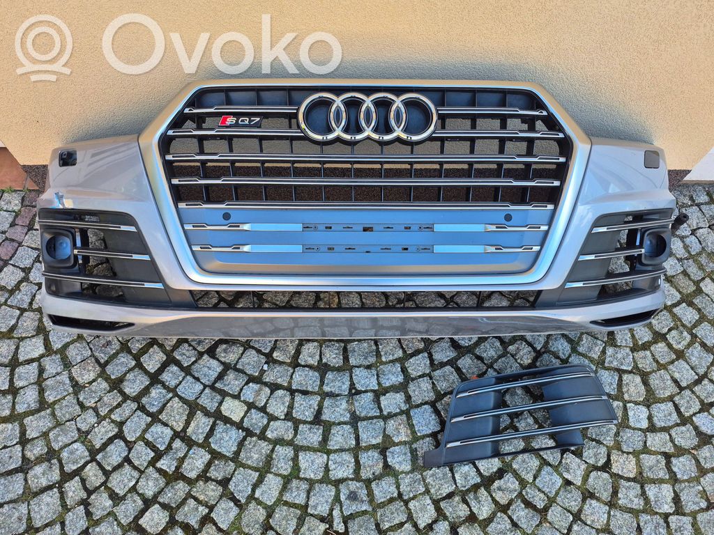 Audi Q7 4M Front bumper 