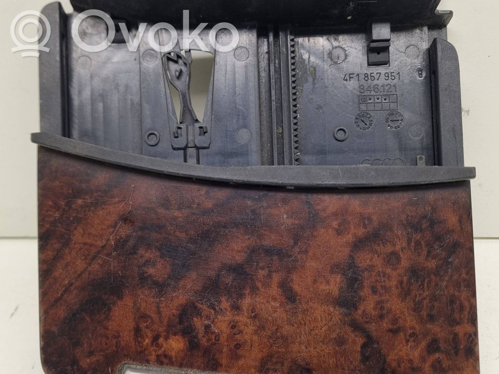 Audi A6 Allroad C6 Popielniczka deski rozdzielczej 