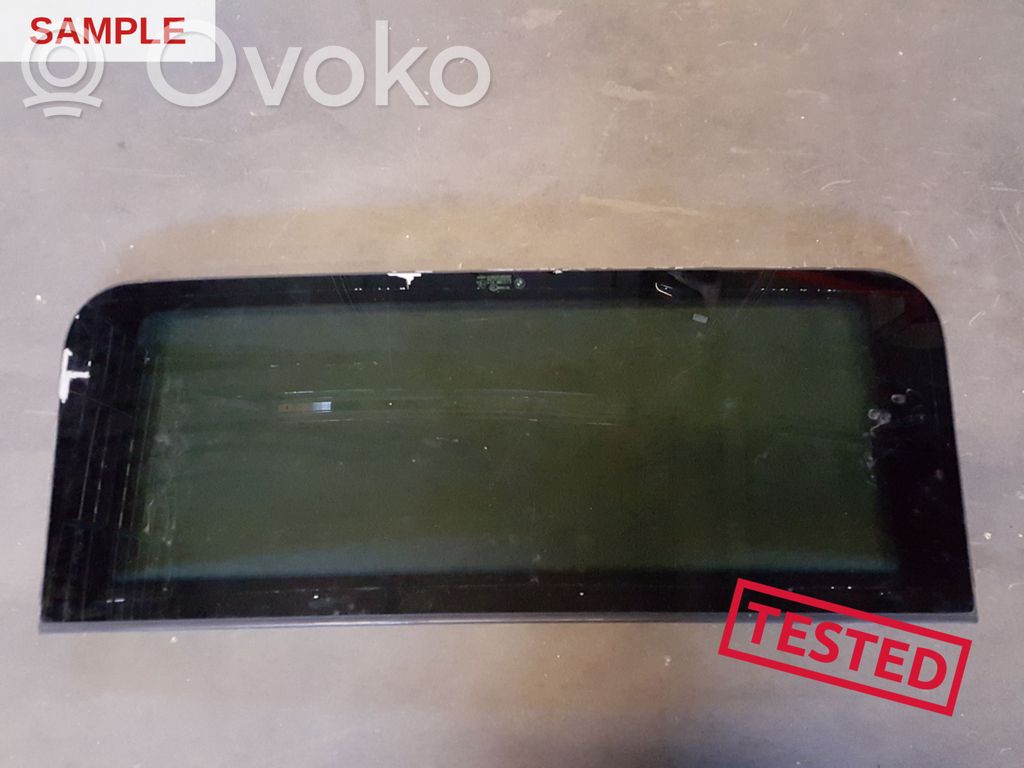 BMW 5 E60 E61 Lūkas stikls 