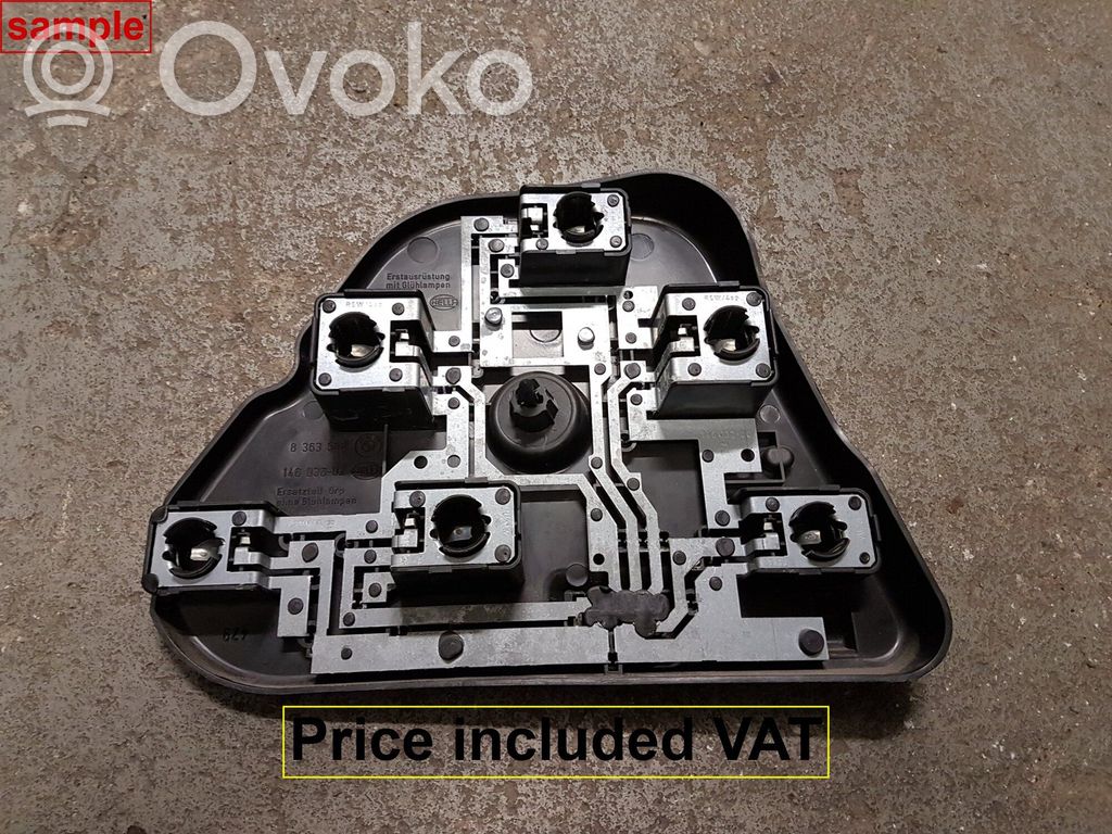 BMW 5 E39 Tail light bulb cover holder 