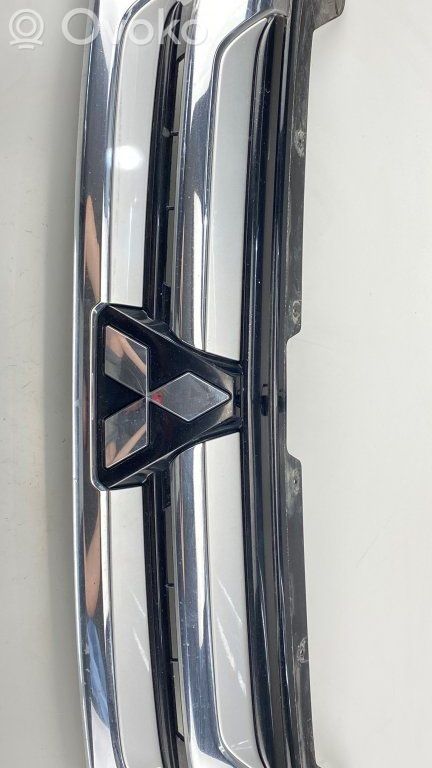 Mitsubishi Outlander Etusäleikkö 