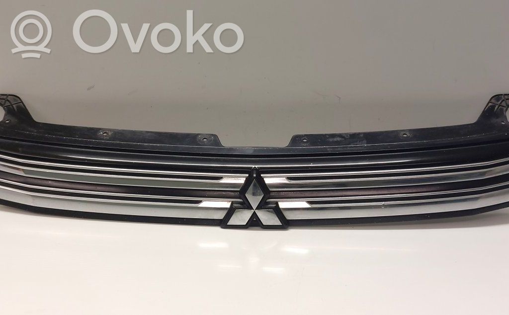 Mitsubishi Outlander Etusäleikkö 