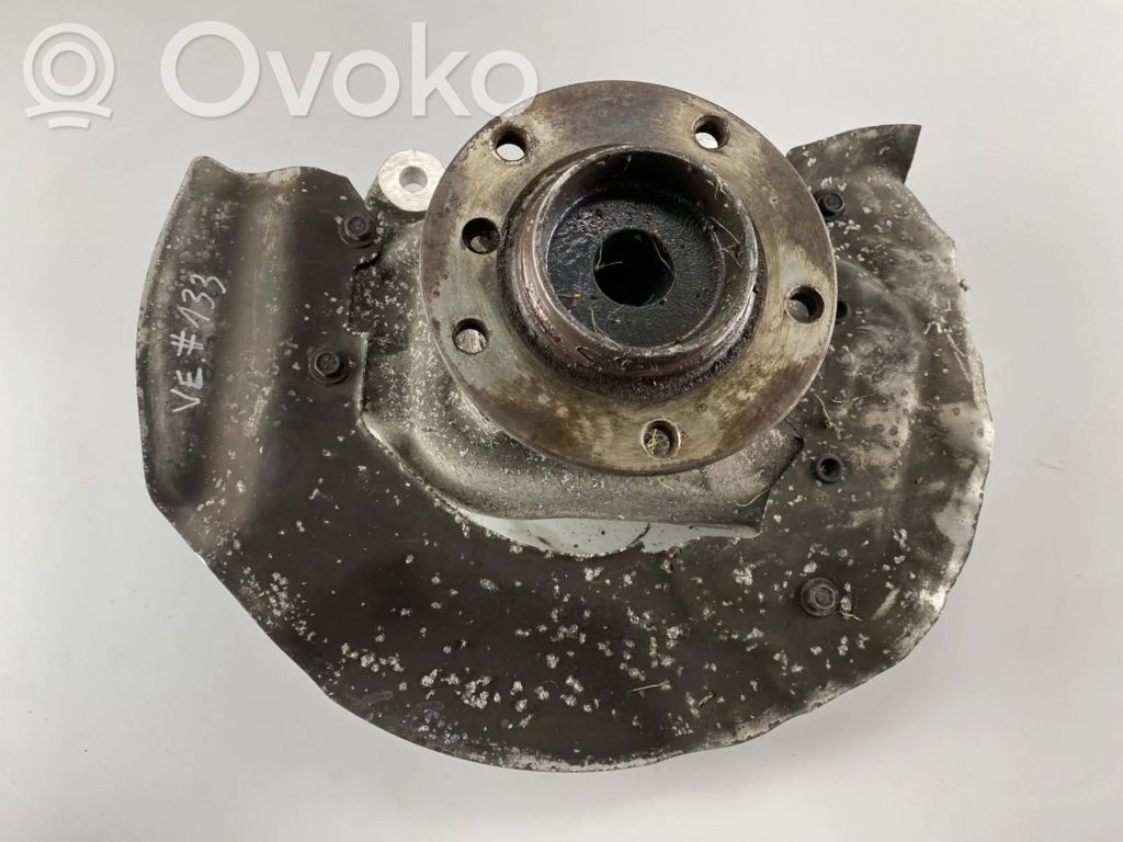 BMW 6 E63 E64 Front wheel hub spindle knuckle 