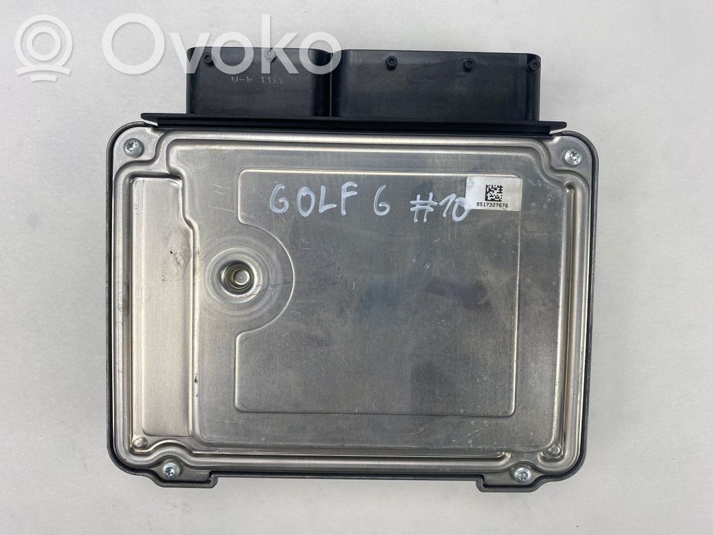 Volkswagen Golf VI Engine control unit/module 