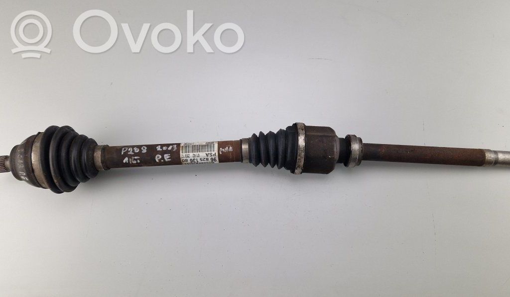 Peugeot 208 I Front driveshaft 