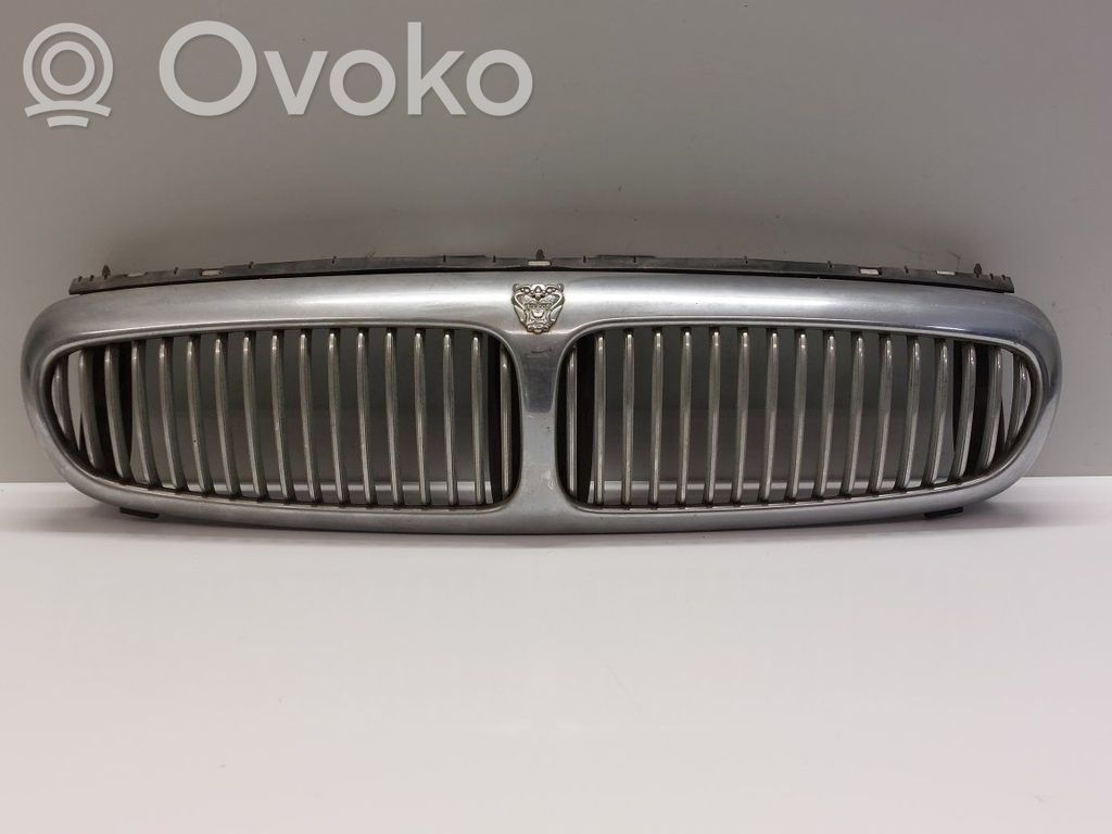 Jaguar X-Type Rejilla delantera 