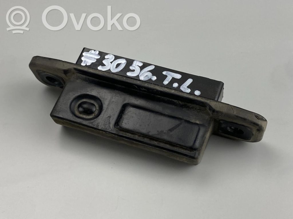 Toyota Avensis T270 Tailgate trunk handle 