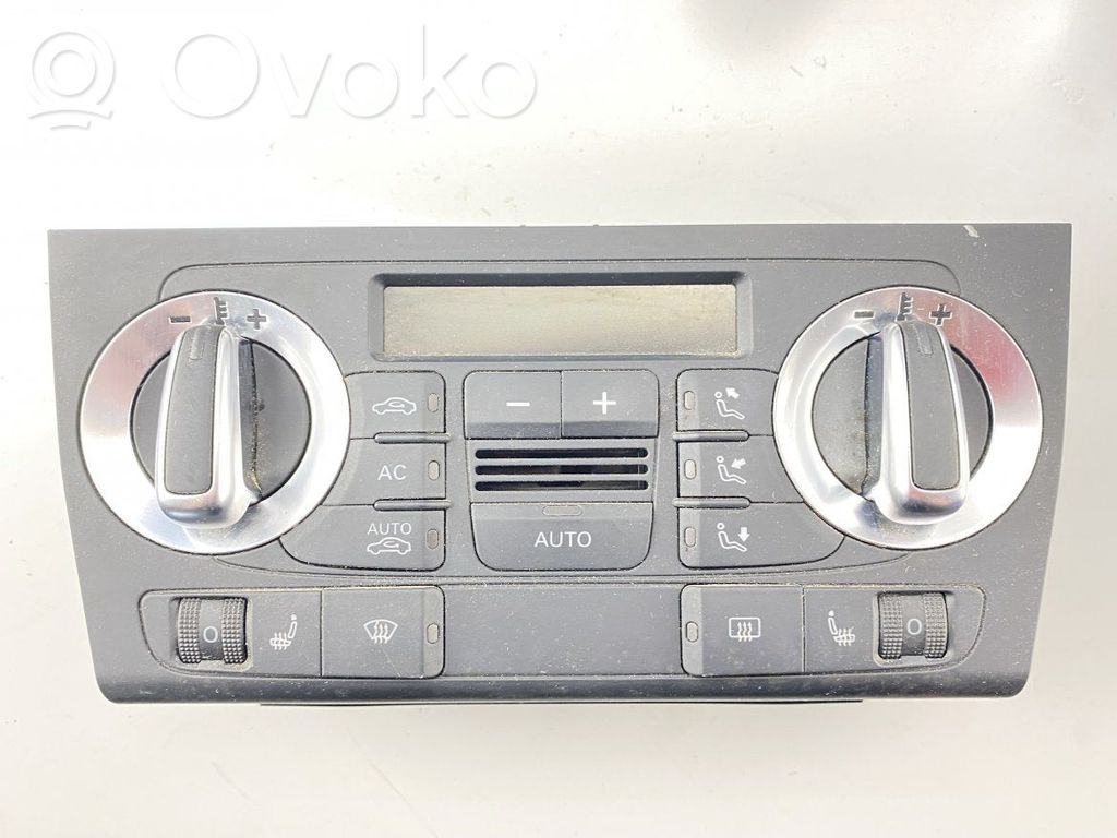 Audi A3 S3 8P Climate control unit 