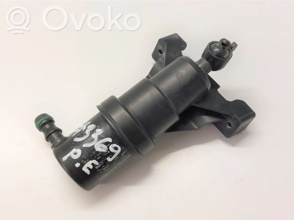 BMW 7 E65 E66 Headlight washer spray nozzle 