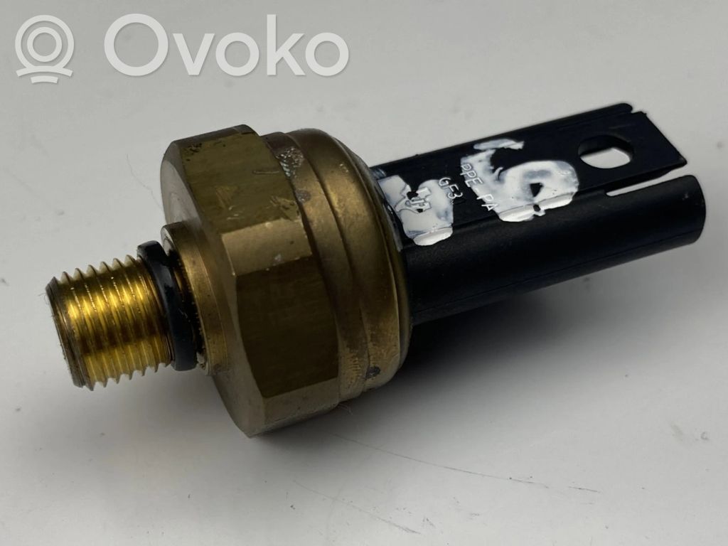 BMW 3 E90 E91 Fuel pressure sensor 