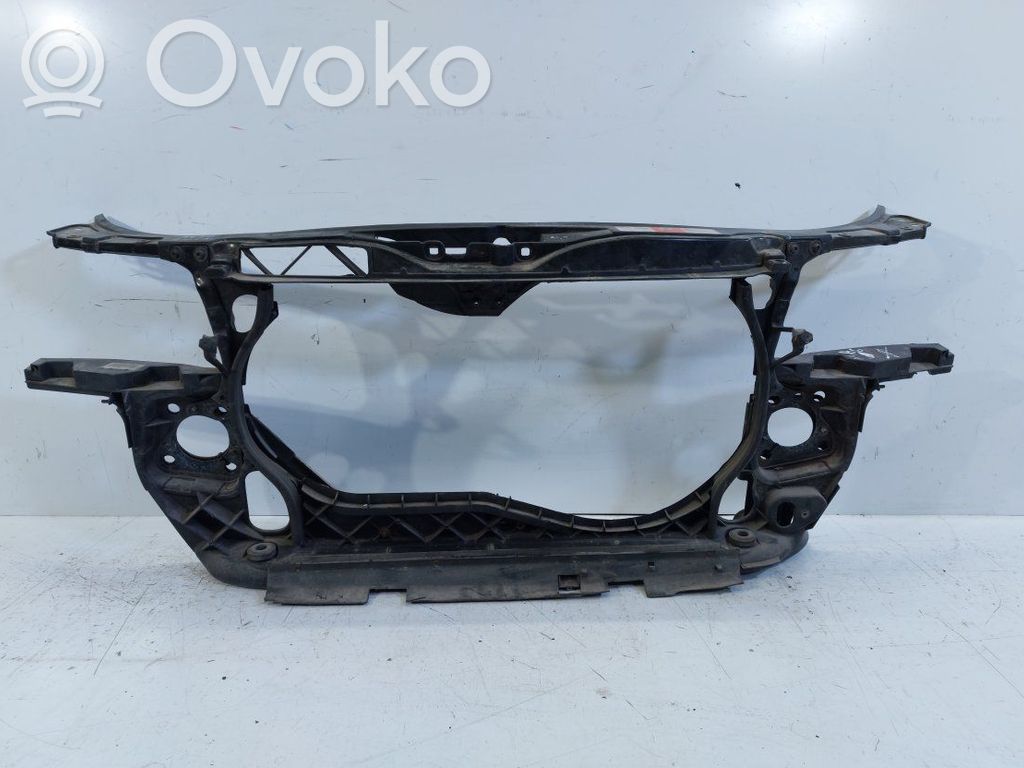 Audi A4 S4 B6 8E 8H Radiatoru panelis 