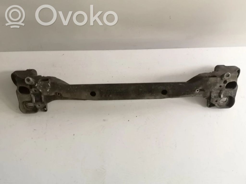 Audi A8 S8 D3 4E Engine mounting bracket 