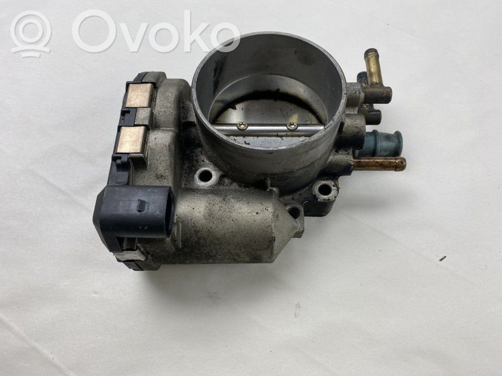 Audi A4 S4 B7 8E 8H Droselinė sklendė 