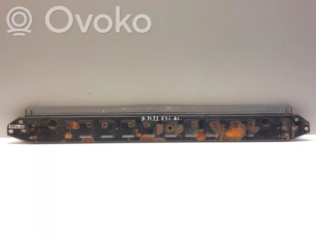 Volvo V70 Poprzeczka zderzaka przedniego 
