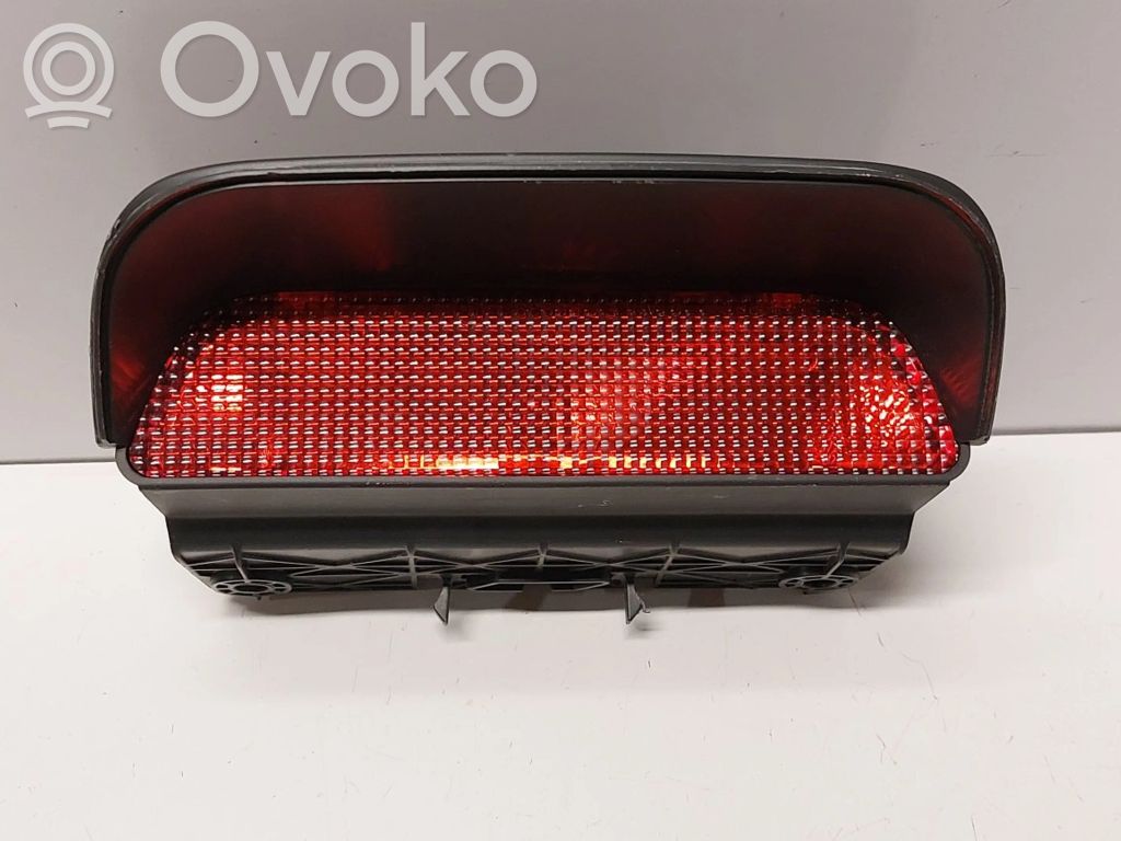 Honda CR-V Third/center stoplight 