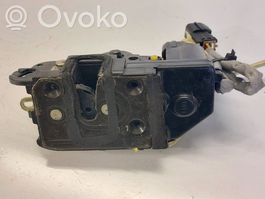 Hyundai Getz Priekšpusē slēdzene 