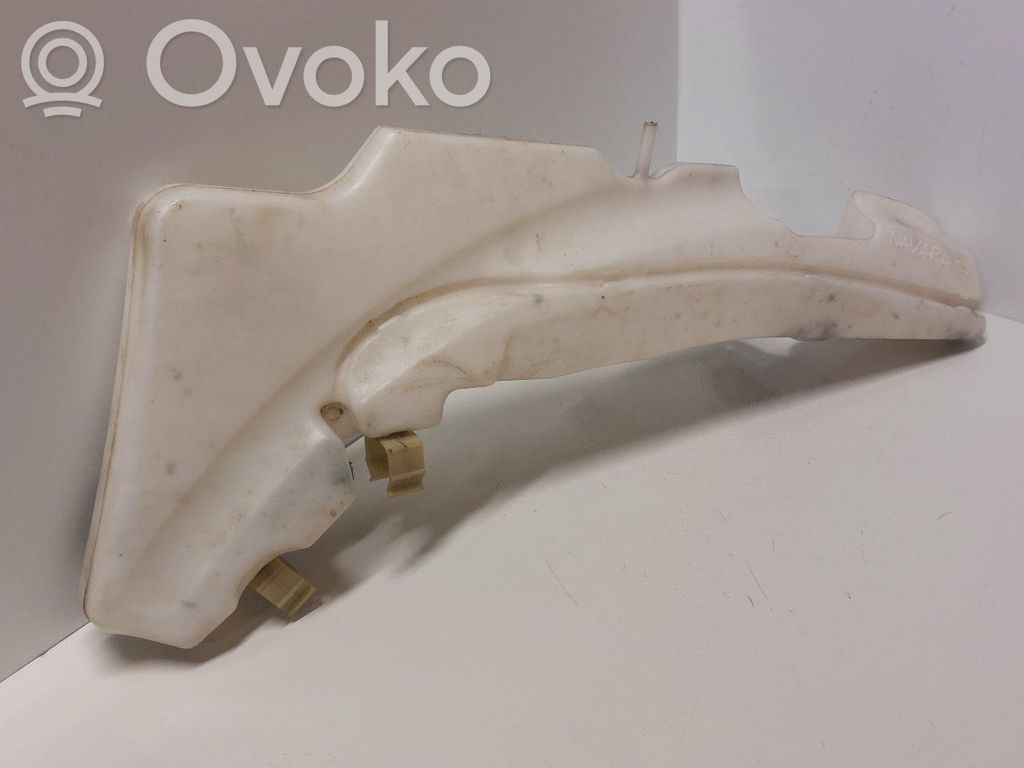 Nissan Navara Windshield washer fluid reservoir/tank 