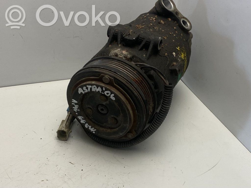Opel Astra H Ilmastointilaitteen kompressorin pumppu (A/C) 