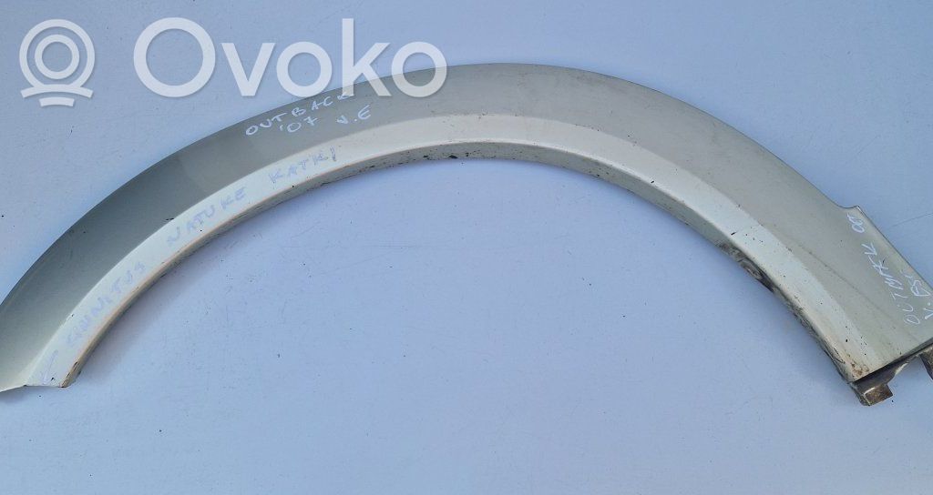 Subaru Legacy Listwa błotnika przedniego 