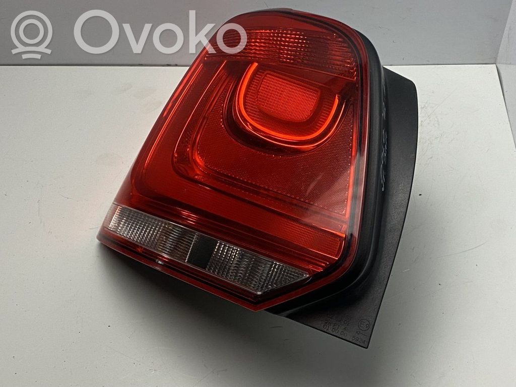 Volkswagen Polo V 6R Lampa tylna 