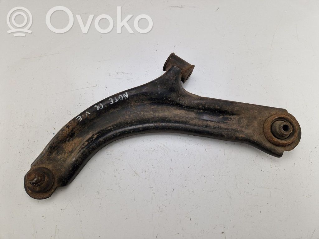 Nissan Note (E11) Рычаг 