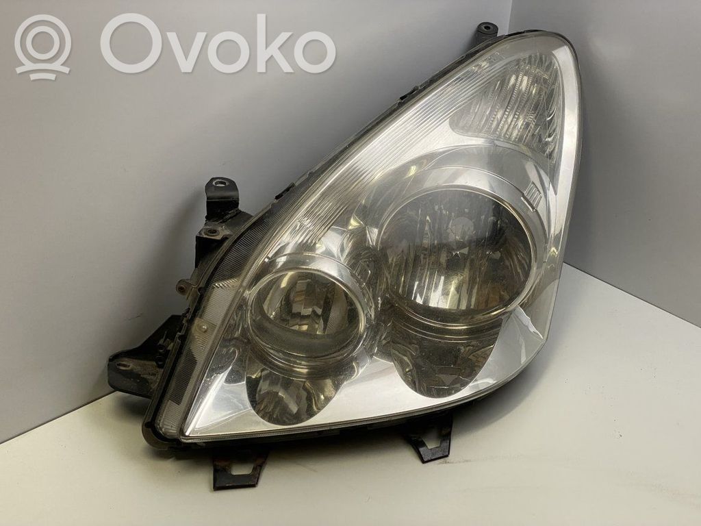 Toyota Corolla Verso E121 Priekinis žibintas 